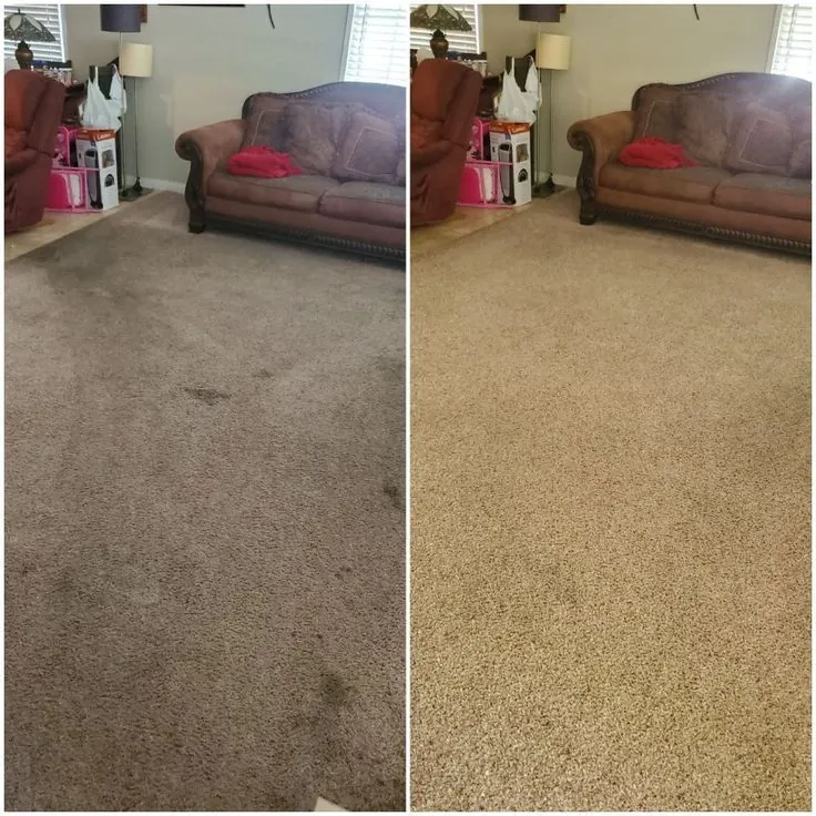 Living room carpet before and after cleaning: spotted, dull carpet on the left, uniform clean carpet on the right